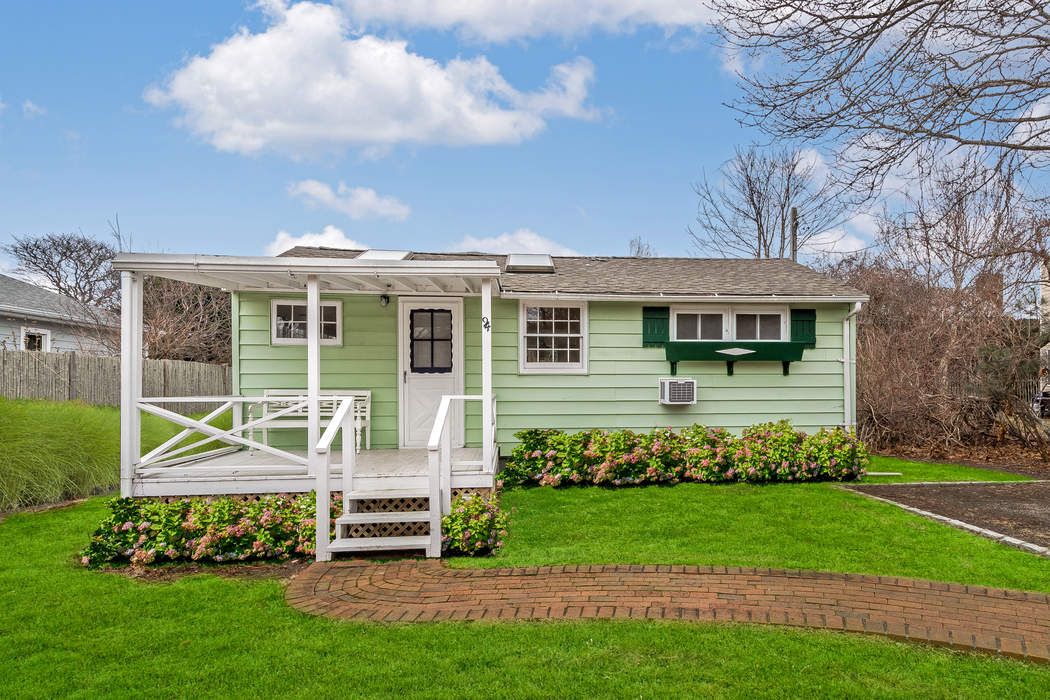 Hither Hills Beach Cottage (750 Sq Ft) Little Living Blog