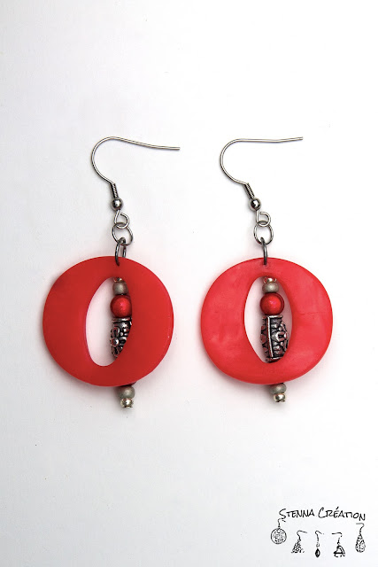 Boucles oreilles pâte polymère transparence rouge Fimo Stenna Création