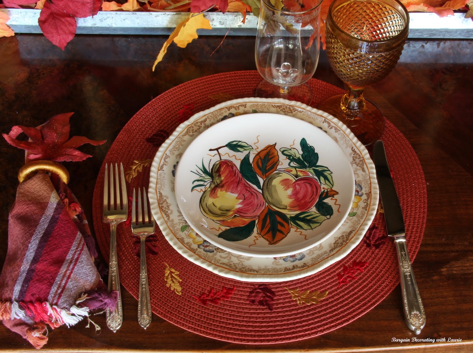 BARGAIN DECORATING WITH LAURIE: FALL TABLE WITH A TROUGH
