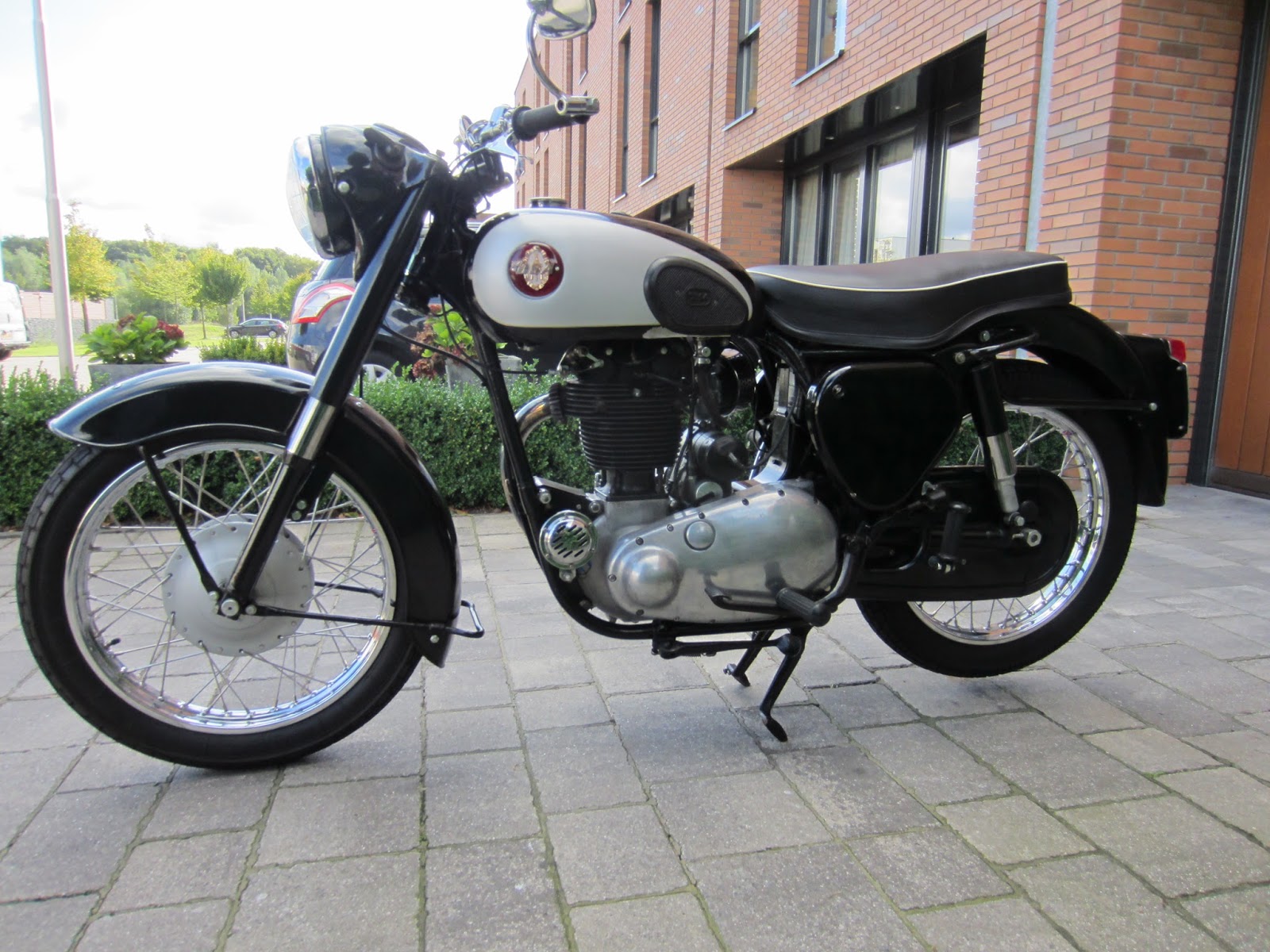 bsa 1000cc