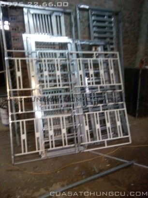 Hình cảnh gia công cửa sổ chung cư tại xưởng Hình cảnh gia công cửa sổ chung cư tại xưởng