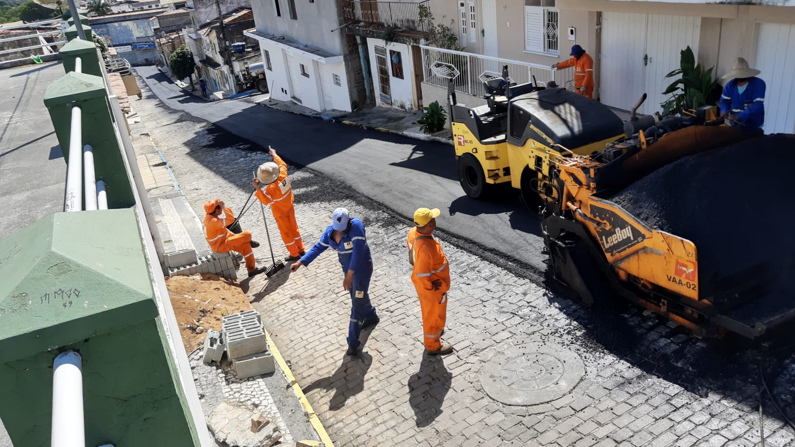 Jacobina: Rua Bom Jesus da Glória segue interditada para pavimentação