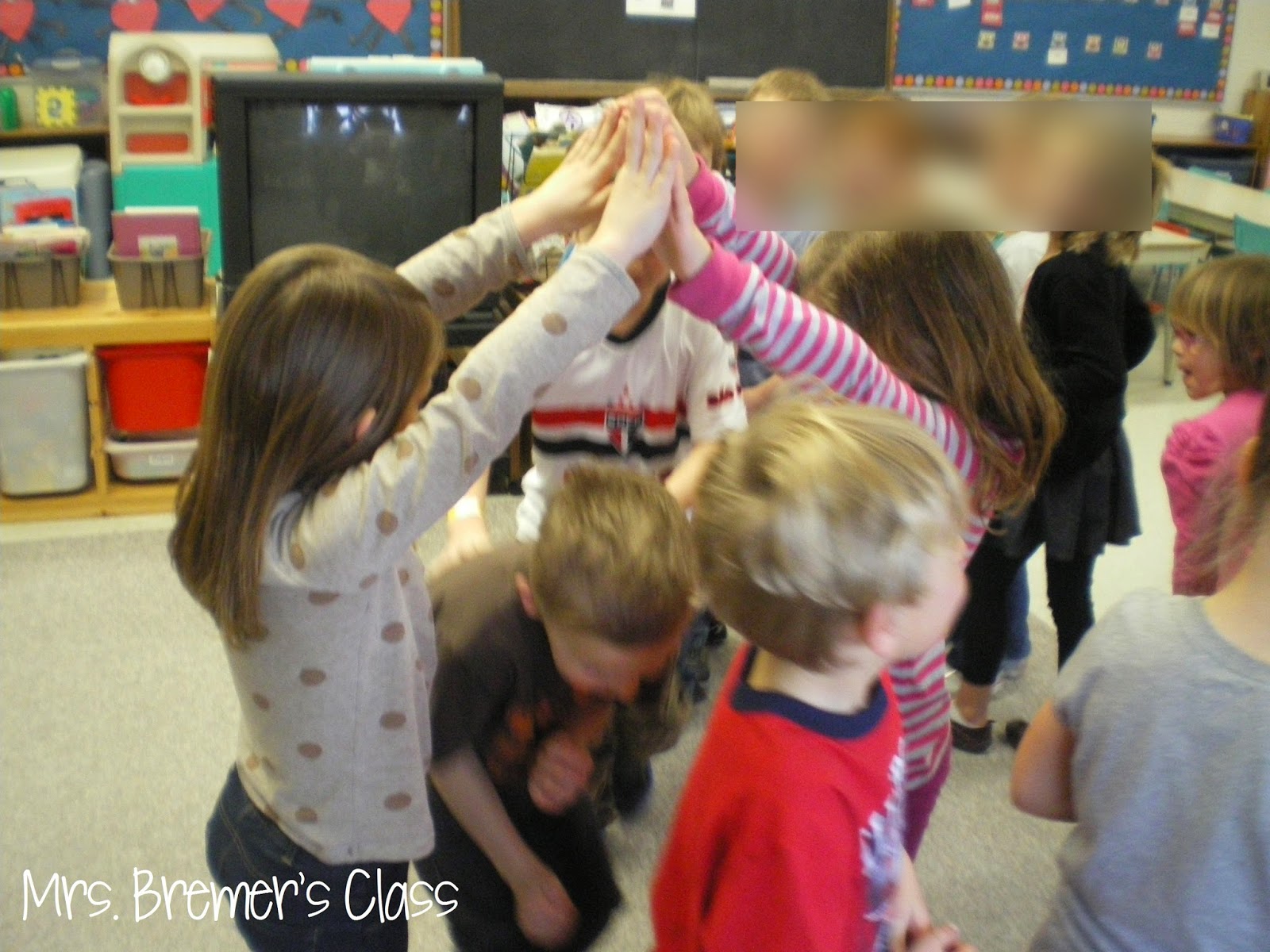 Rhyming Bridge is Falling Down: an active learning activity to practice rhyming skills in Kindergarten