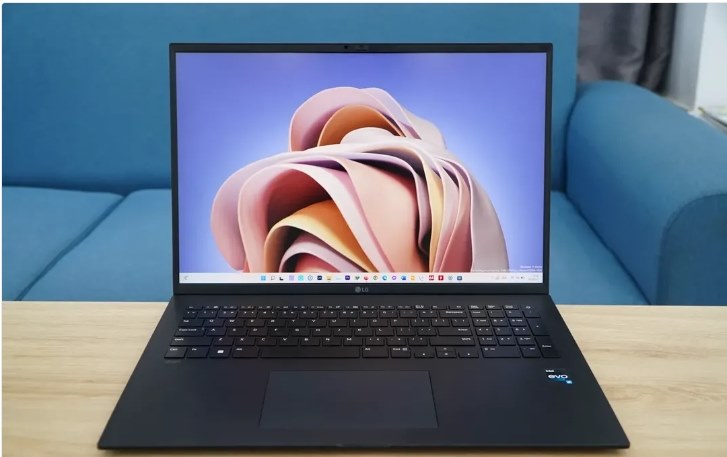 Laptop LG Gram 2022 17Z90Q-G.AH78A5 (Core™️ i7-1260P/16GB/1TB/Iris Xe Graphics/17 inch/Windows 11 Home/Black) - Chính Hãng