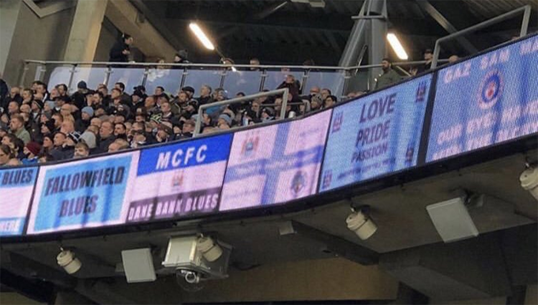 Unglaublich Manchester City Hat Digitale Fan Banner Nur Fussball