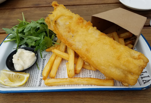 Middle Brighton Baths Cafe, Brighton, fish and chips