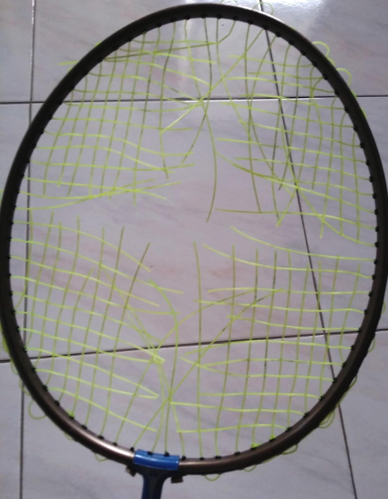Unorthodox Stringing Badminton Racket with Fishing Line