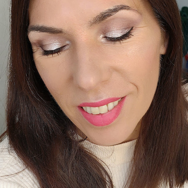 segundo look rostro Paleta de iluminadores de Wibo 12