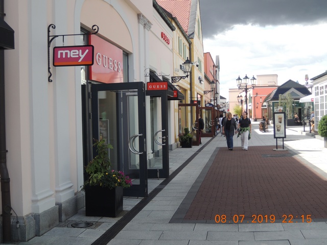 Nike mcarthurglen Clearance