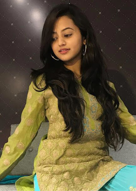 Helly Shah beautiful wallpapers