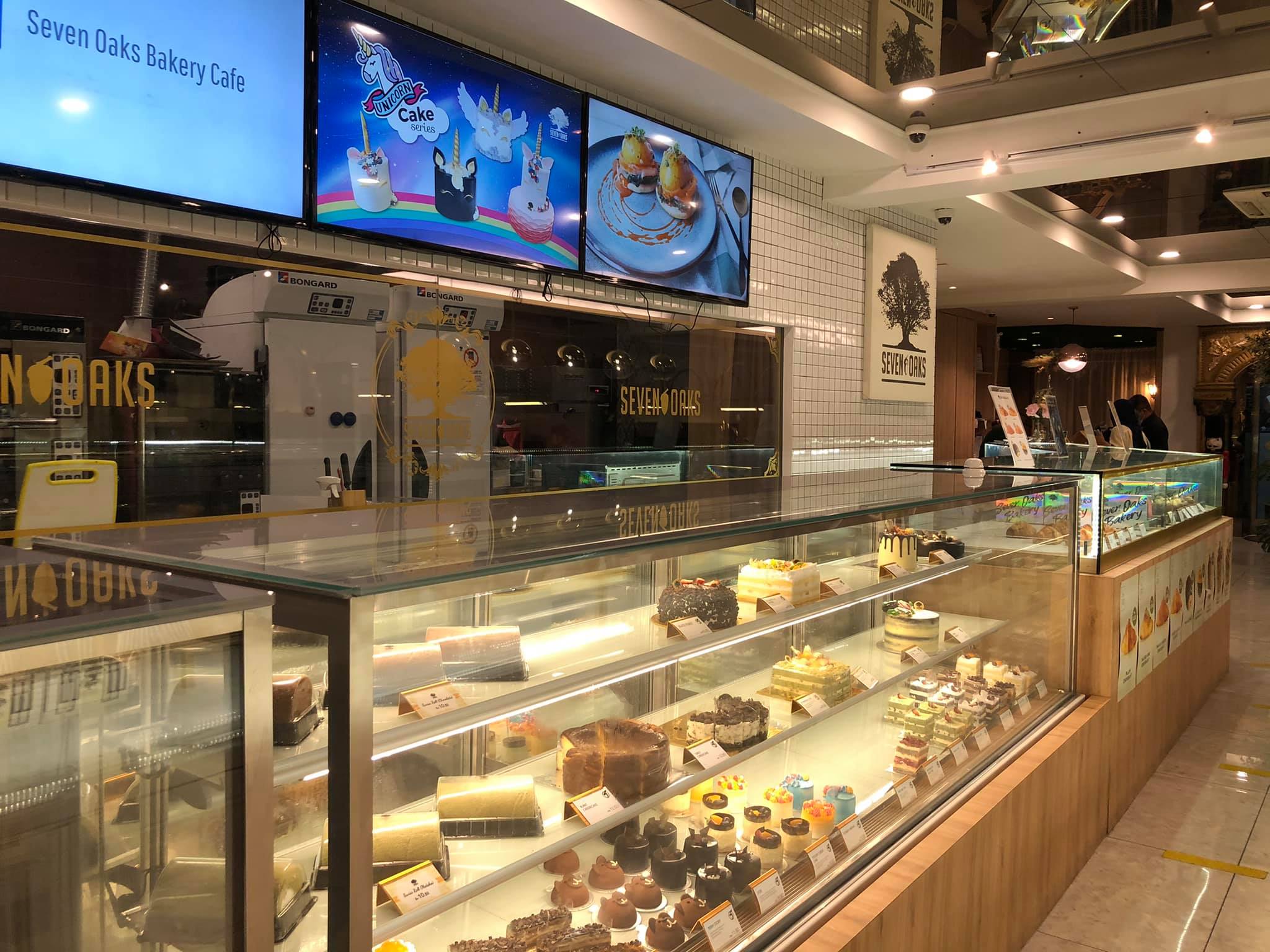 Seven Oaks Bakery Cafe Salted Egg Yolk Molten Custard Lava Croissant