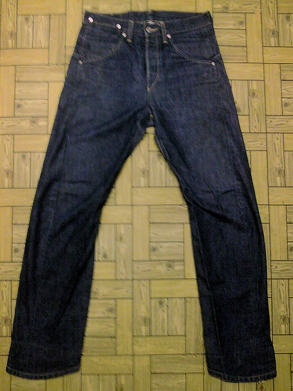 LEVI'S ENGINEERED JEANS SIZE 29 (SOLD) ~ different class bundle
