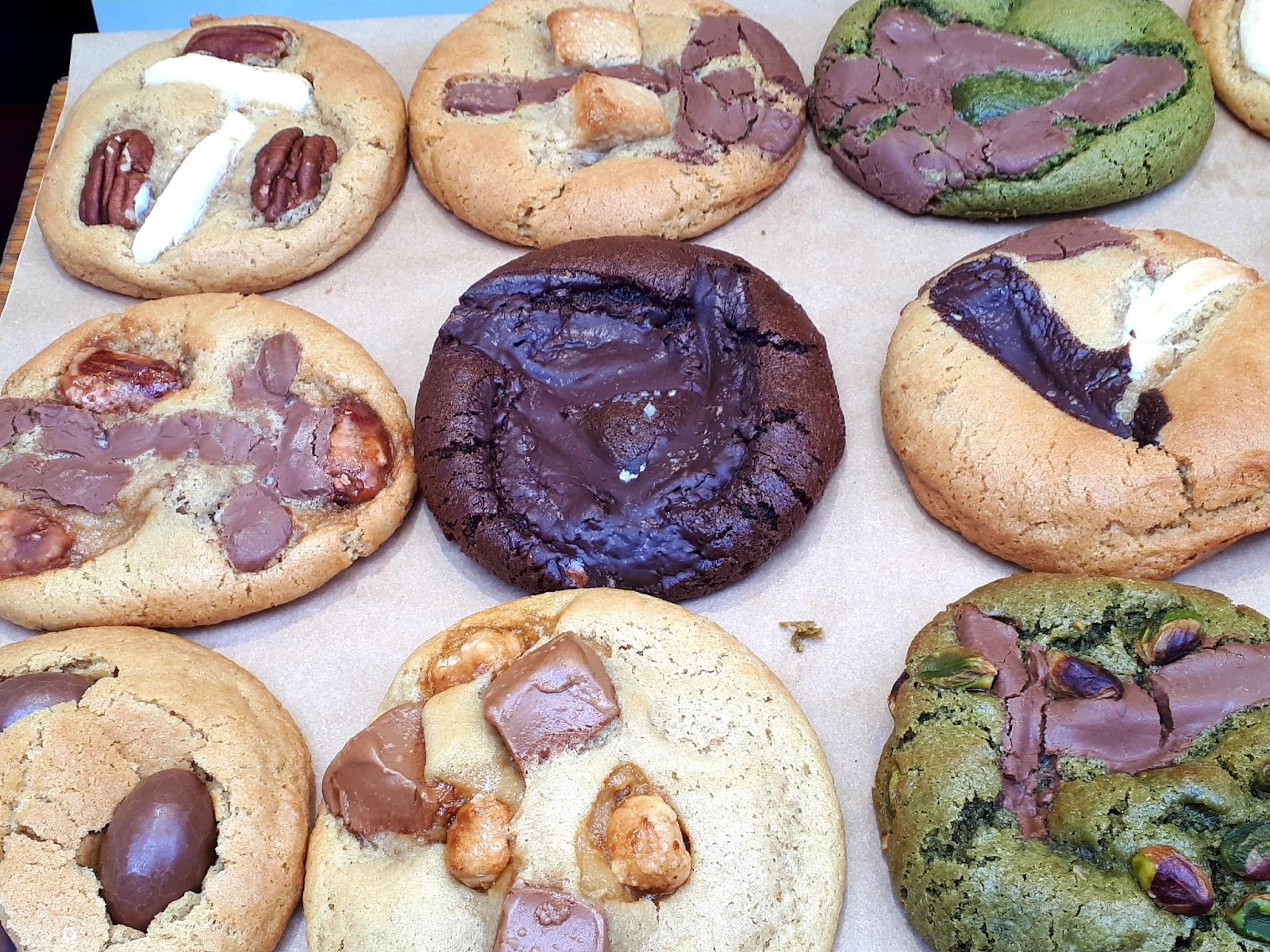 Pardon my French in Paris... Scoop me a cookie