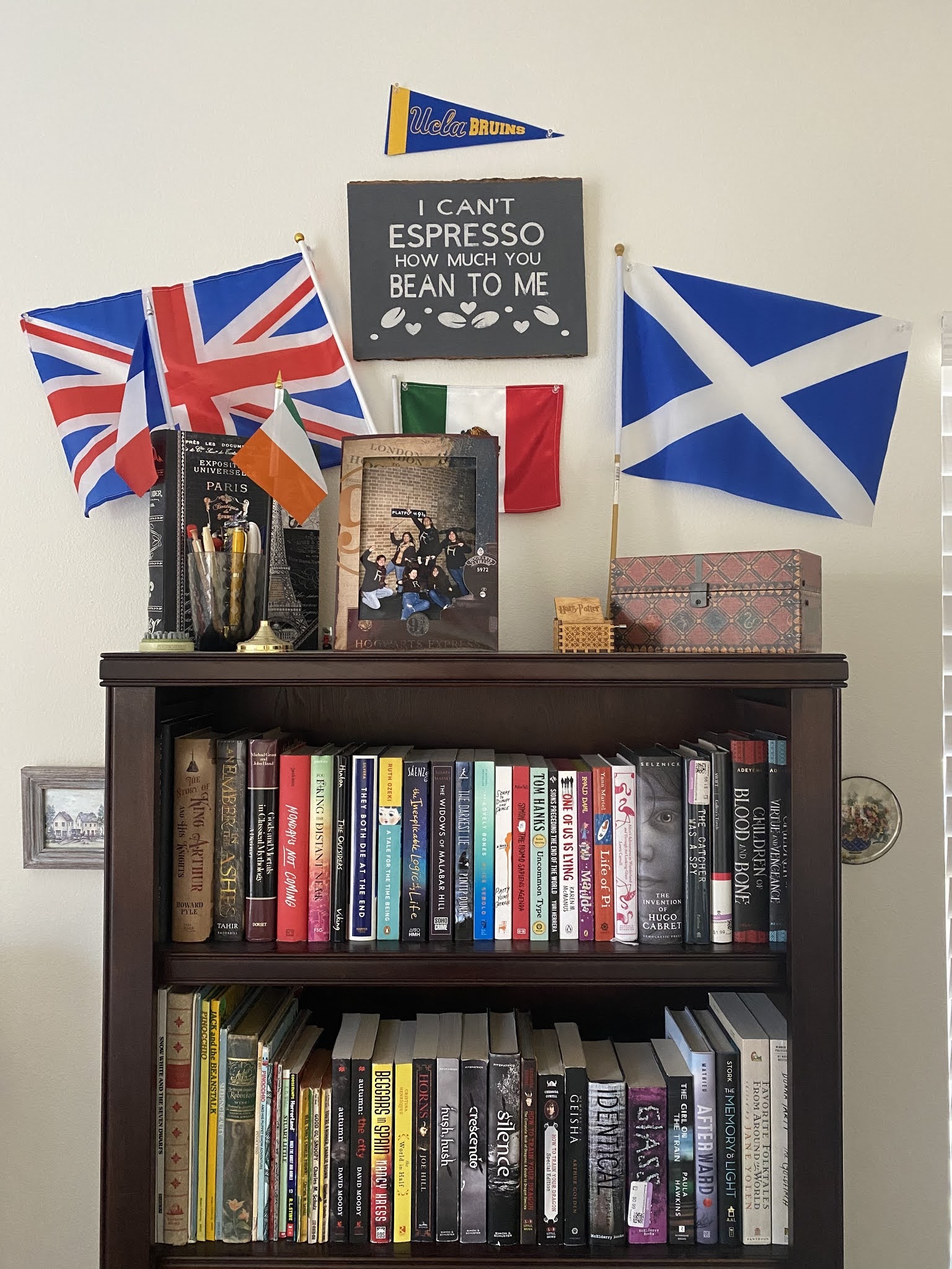 Chicanx Latinx Art & Artists Post 6 Define Rasquachismo or Domesticana