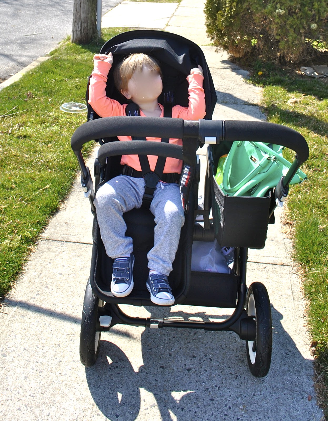 ROLL her STROLLER Bugaboo Donkey (All Black Edition) Review!
