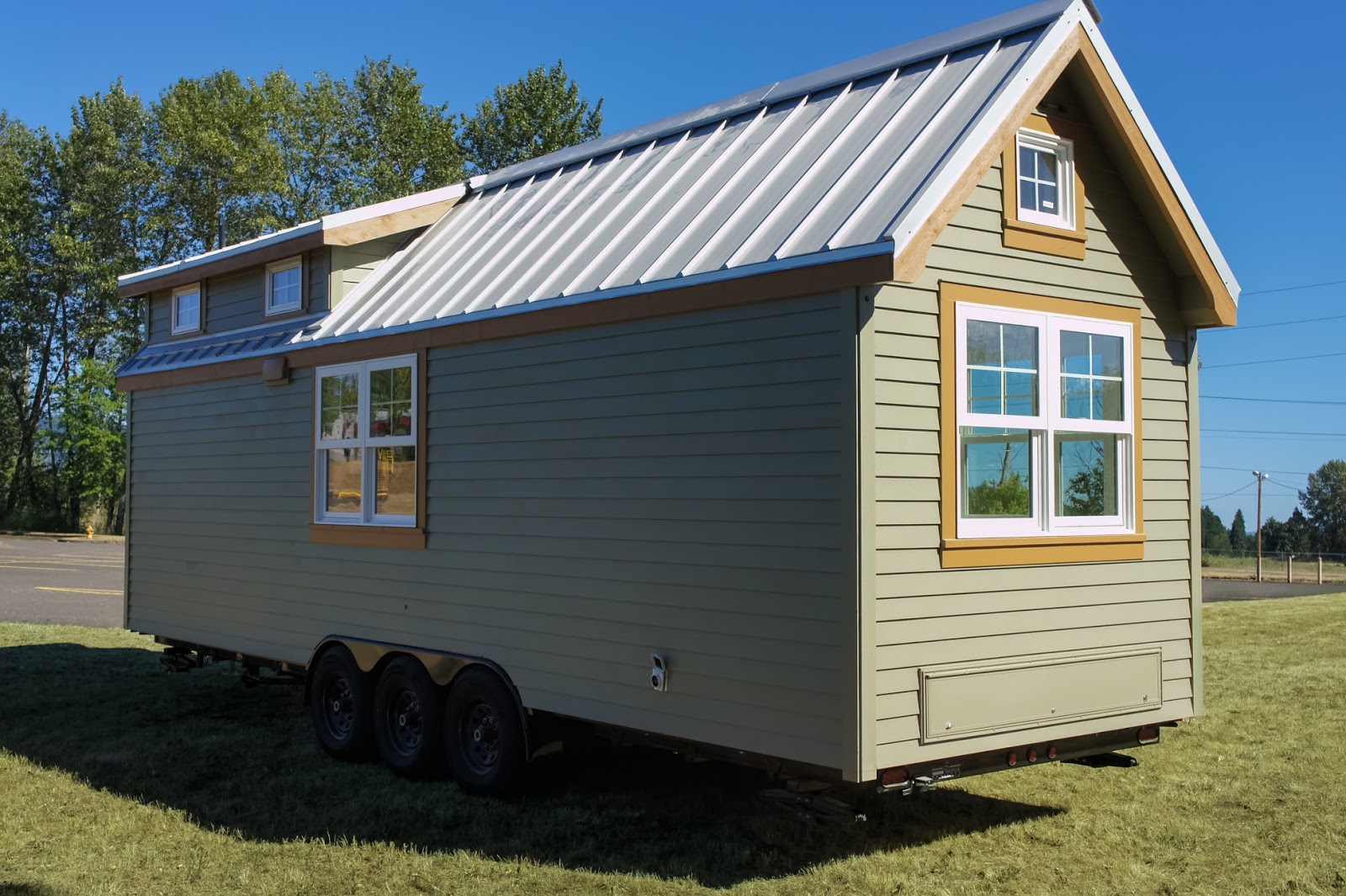 TINY HOUSE TOWN Tess From TruForm Tiny Homes (328 Sq Ft)