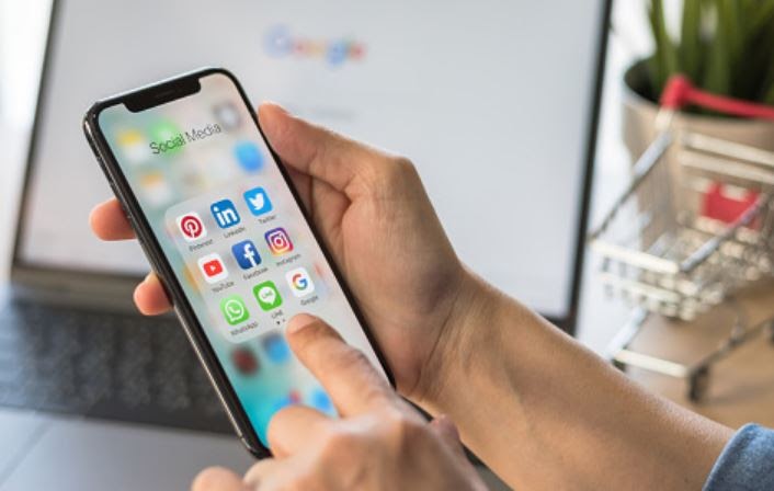 Pengertian Banner : Arti, Fungsi, Tujuan, dan Jenis-Jenis Banner