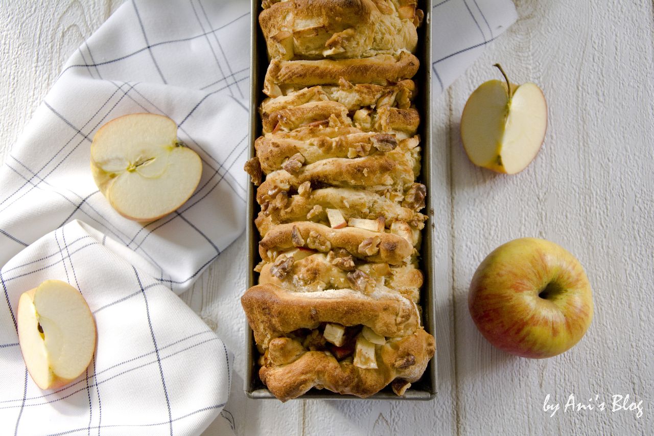 Apfelkuchen-Liebe: Apfel-Zimt Pull Apart Cake - Ani's bunte Küche Apfelkuchen-Liebe: Apfel-Zimt Pull Apart Cake - Ani's bunte Küche