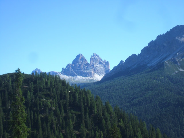 Verso Lago Sorapiss e Rifugio Vandelli - sentiero 215 - Tre cime di Lavaredo  