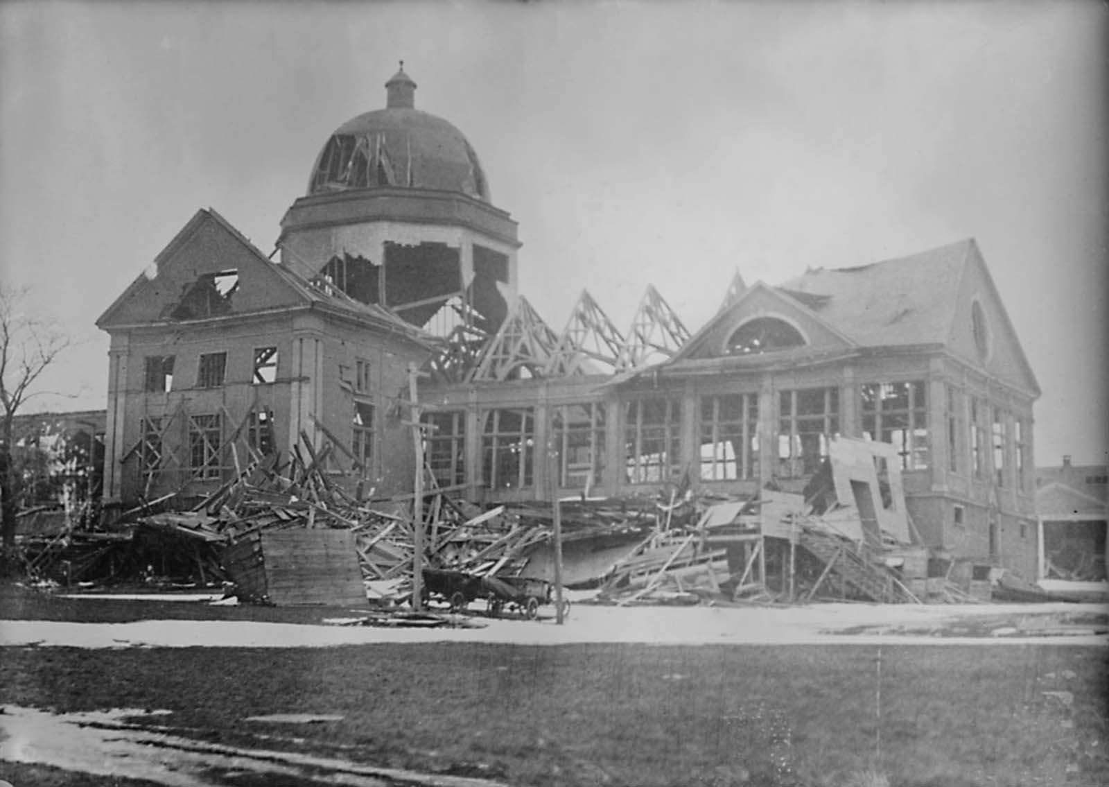 Halifax explosion photographs