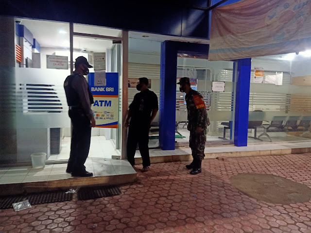 Babinsa Sukodono Bersinergi Dengan Polsek Lakukan Patroli Prokes Babinsa Sukodono Bersinergi Dengan Polsek Lakukan Patroli Prokes