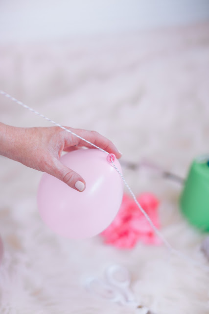 How to Create a DIY Balloon Garland  by popular party planning blogger The Celebration Stylist
