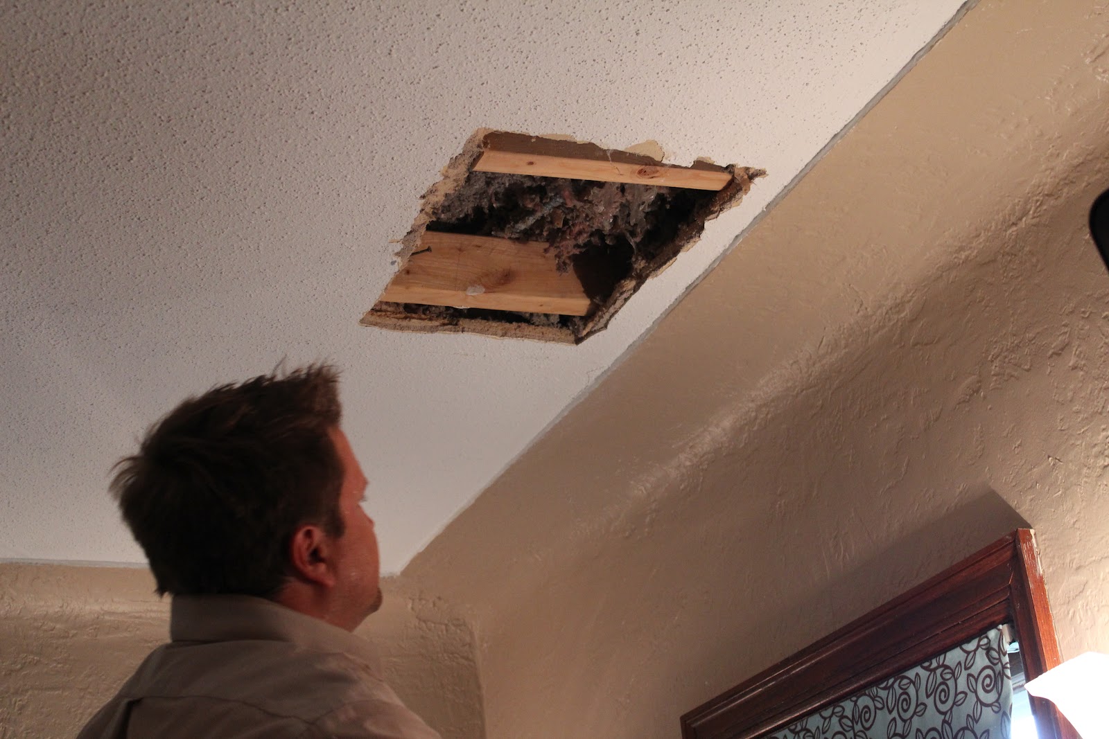 Women on a Mission: Mom Edition: CEILING HOLE DONE!