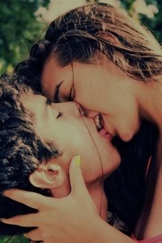kissing images