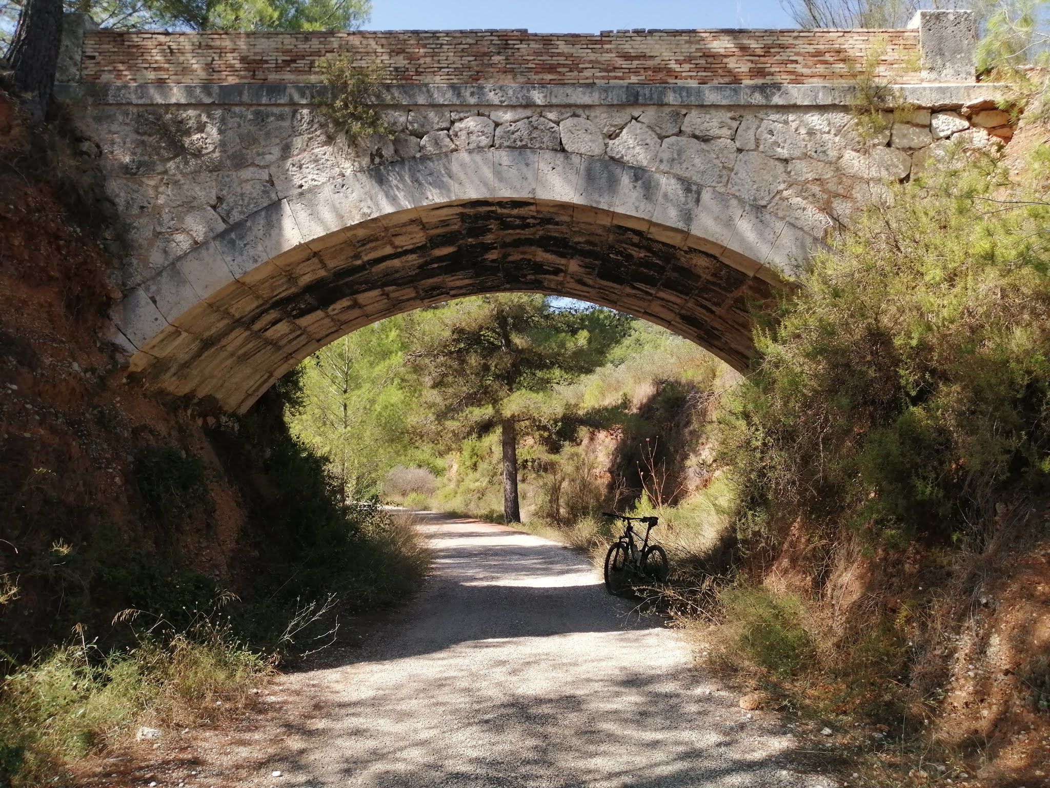 "Assagador" bridge over the Serpis Greenway near Lorcha