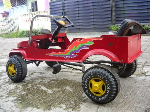 Pedal car df110