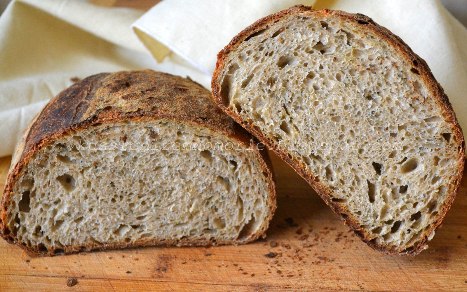 Слоеный хлеб. Цельнозерновой хлеб. Хлеб своими руками. Итальянский хлеб с орегано. Домашний цельнозерновой хлеб на закваске