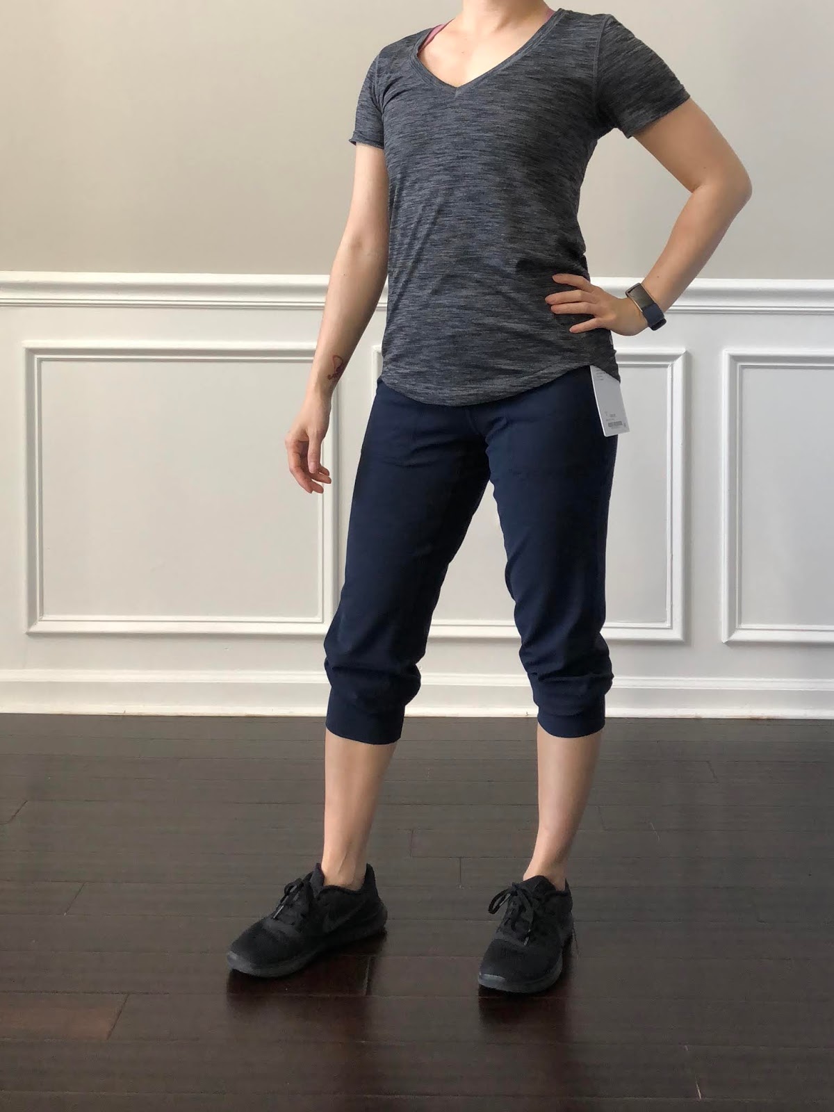 Fit Review Friday! Align Jogger Crop & Scuba Hoodie in Arctic Plum