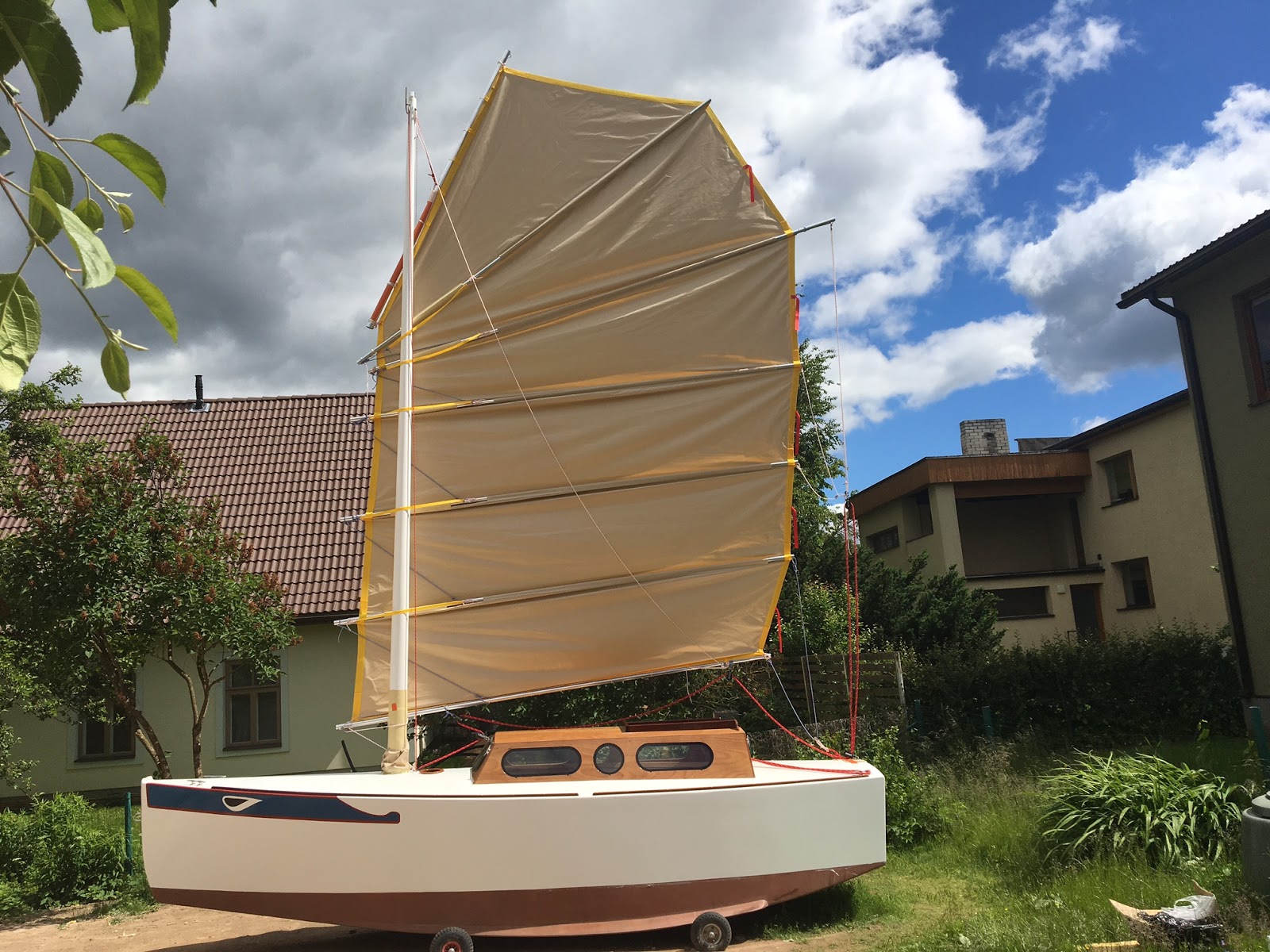 building a paradox sailboat