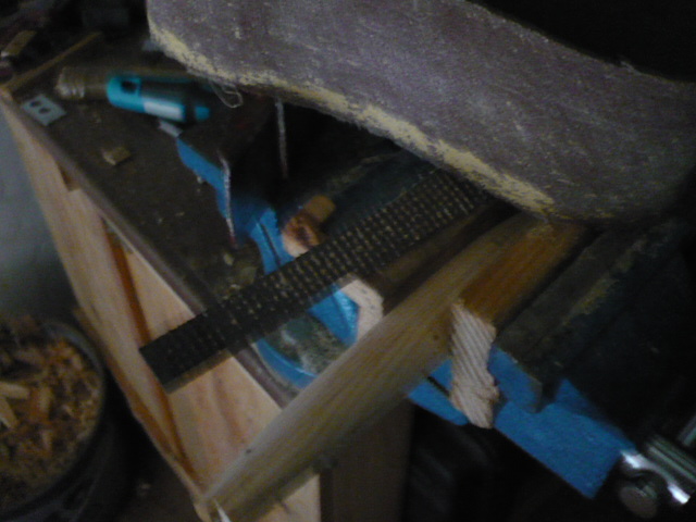 Arreglo de taburete, fabricacion de travesaño.