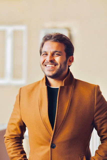 المطرب محمد رشاد وأهم أعماله المطرب محمد رشاد وأهم أعماله