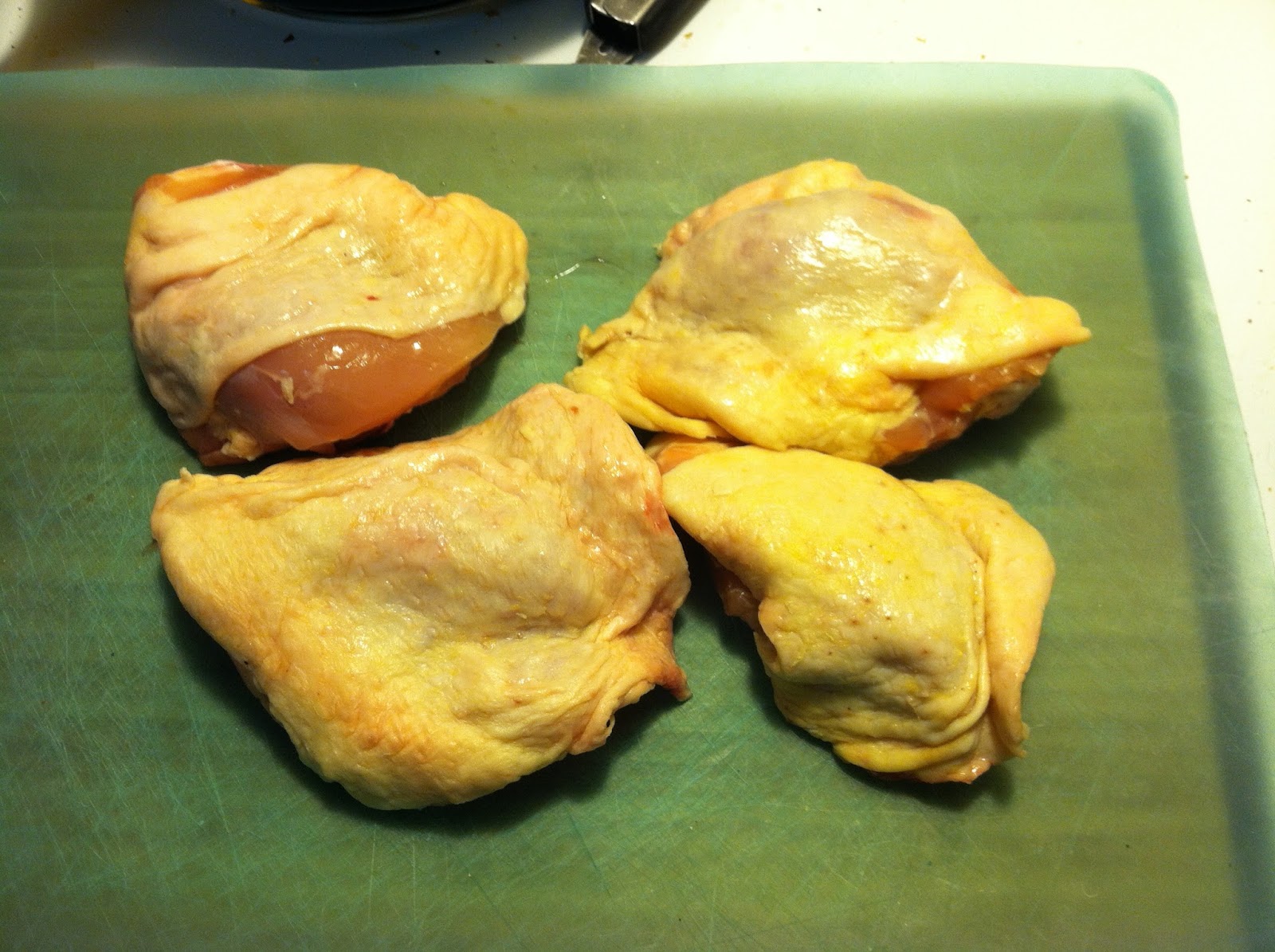 Je Vinaigrette Rien Chicken Thighs au Pépin