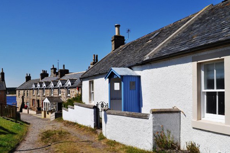 The Holiday Cottages 100 Findhorn, Findhorn, Morayshire (Sleeps 14)