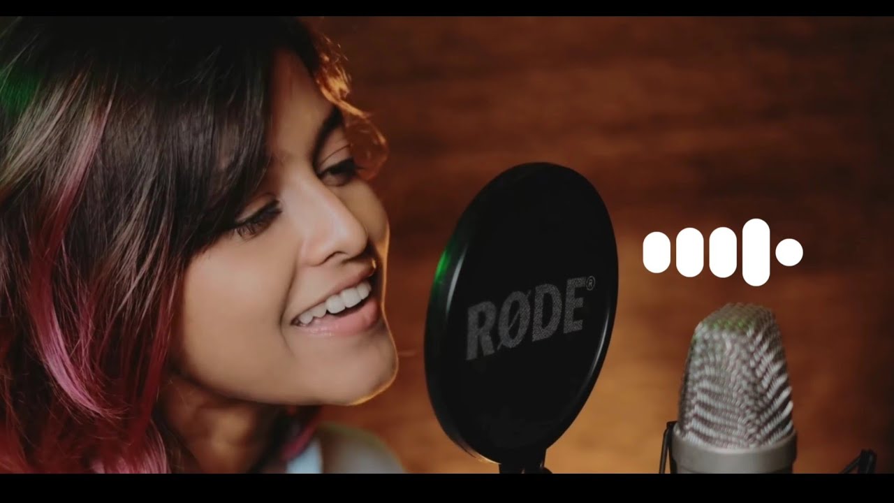 Manike mage hithe Song Lyrics in English and original Yohani