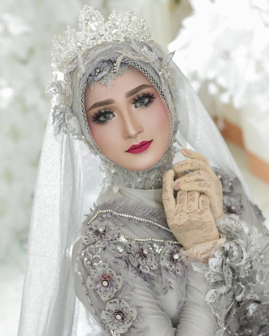 pengantin hijab mahkota