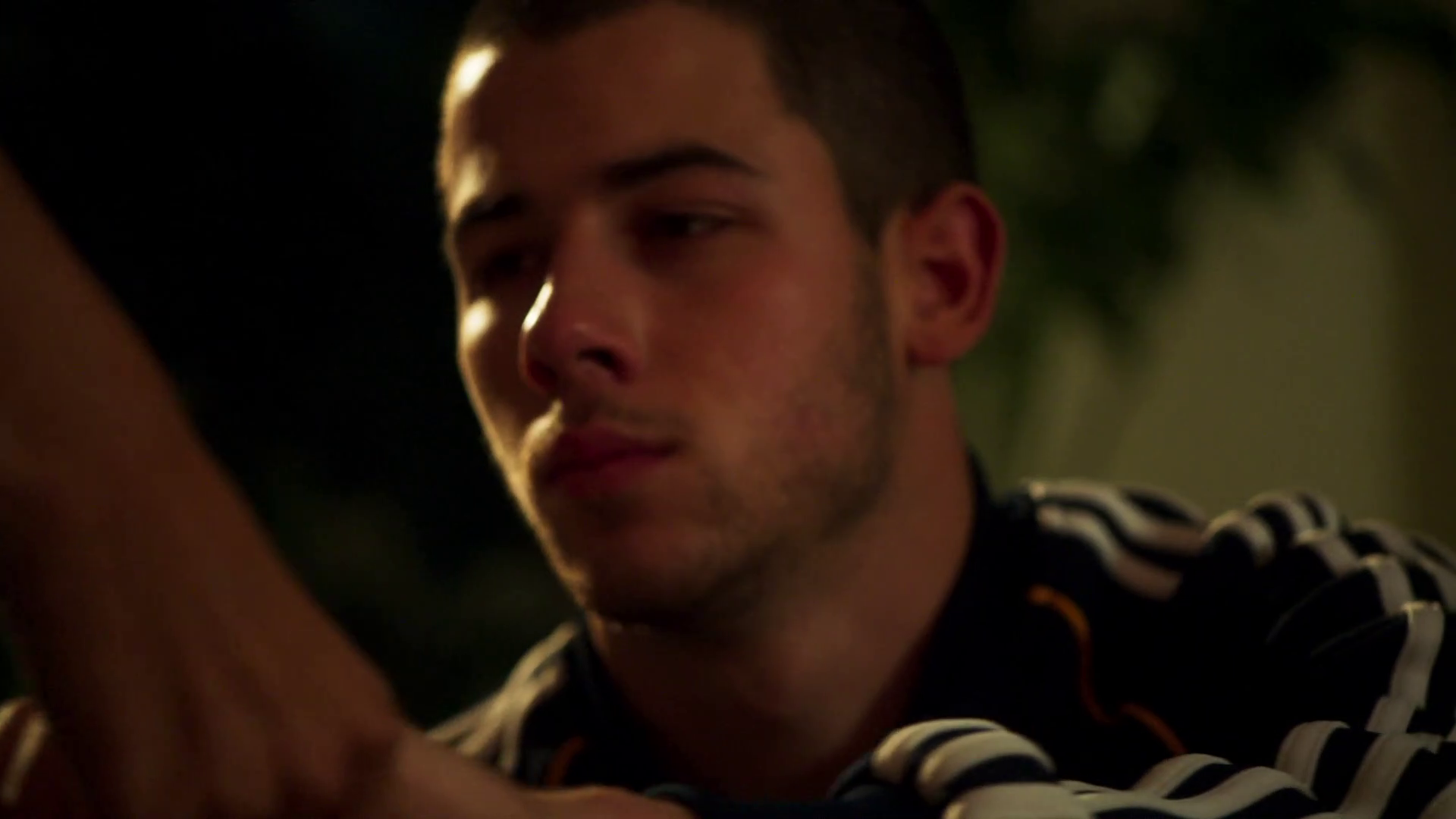 Auscaps Nick Jonas And Jared North Shirtless In Kingdom 2 12 No Fault