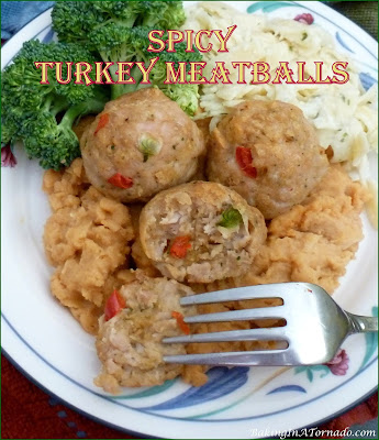 Spicy Turkey Meatballs, a healthier version of meatballs, and these have a bit of a spicy kick. | recipe developed by www.BakingInATornado.com | #recipe #dinner