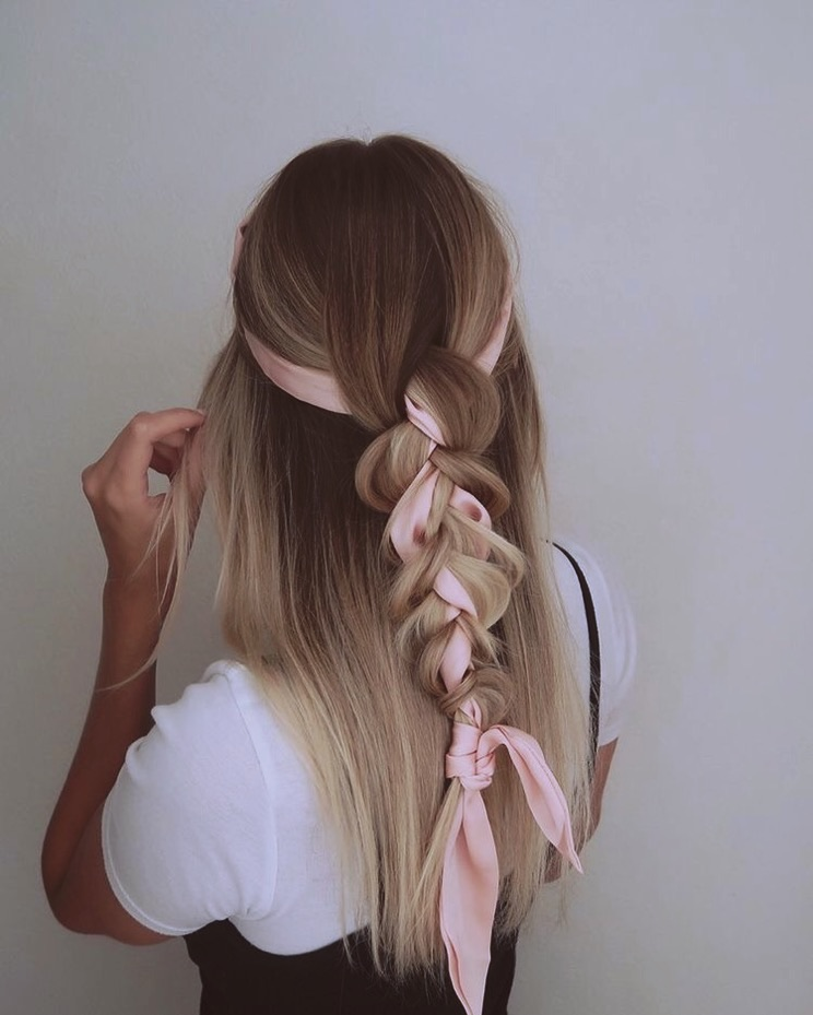 Trenzas bonitas con cabello suelto - Kimi Fashion