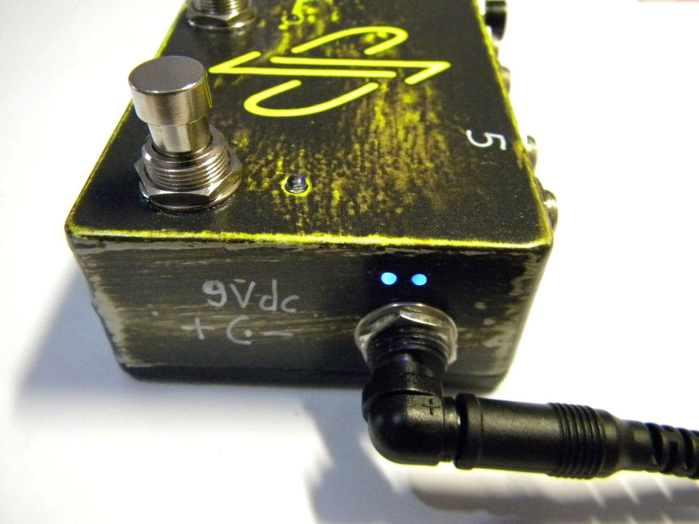 5Loop BOX, true bypass effects switcher dpFX Pedals