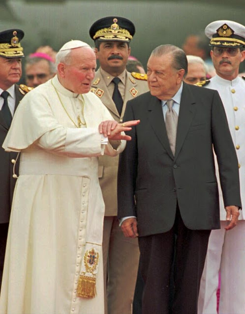 Juan Pablo II en Caracas 1996