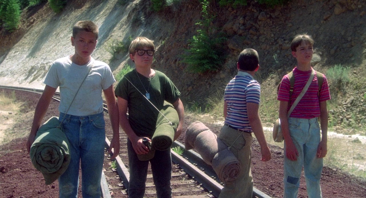 5sos and one direction 2016. близнецы дилан и коул спроус. One direction на яхте. дилан спроус 2015. 5sos 2022.