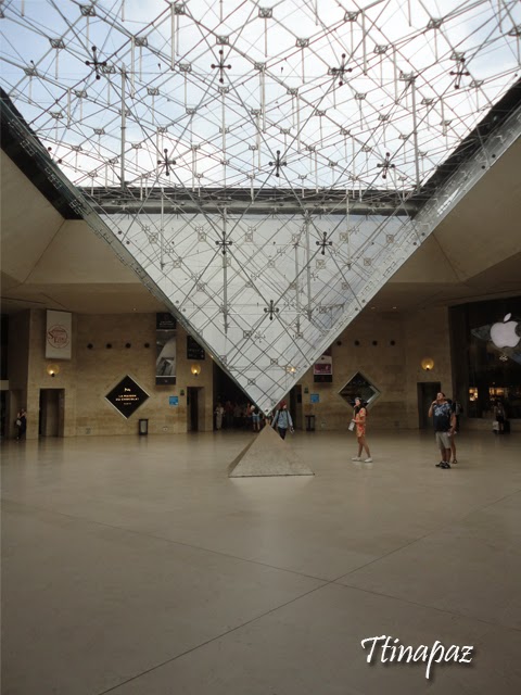 Lobby Museo Louvre, Paris, Francia, Museo Louvre, Eurotrip