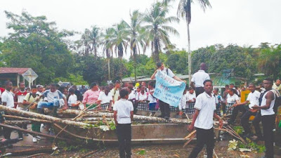Superado incidente con estudiantes de Tadó que tenían cerrada la vía que conduce a Pereira