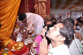 Himesh with Sur Kshetra team at Ganesh Mandal