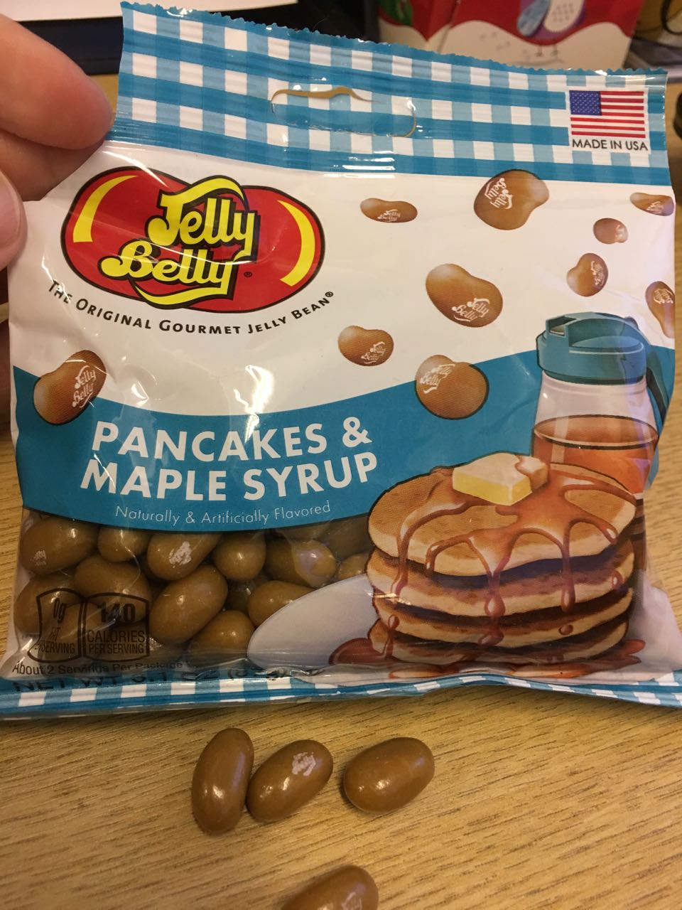 FOODSTUFF FINDS Jelly Belly Pancakes And Maple Syrup (by NLi10)
