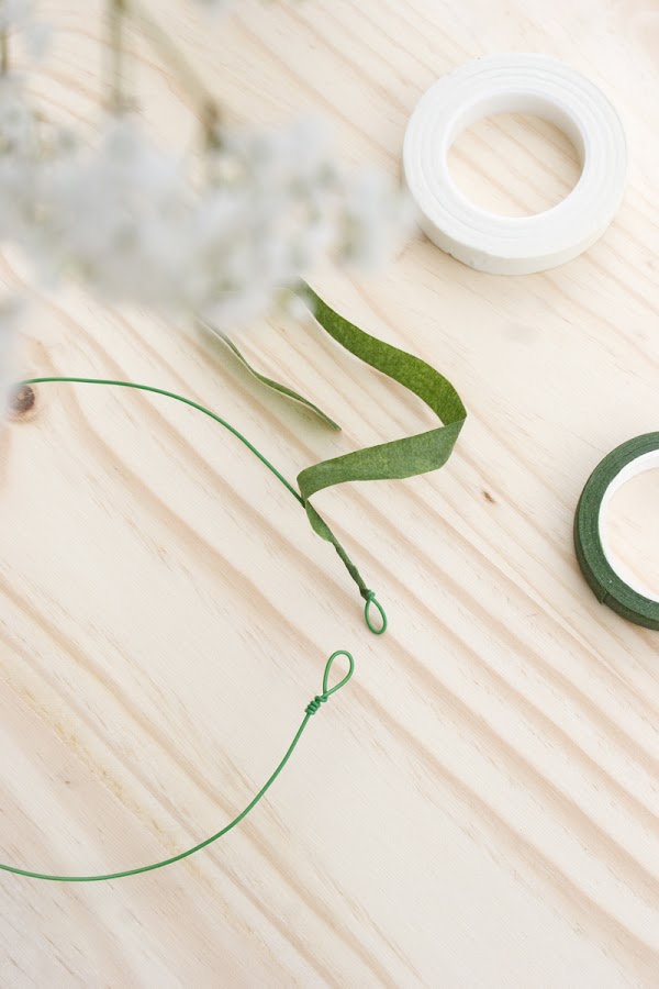 Decorar en familia - Diy diadema de paniculata para niña5